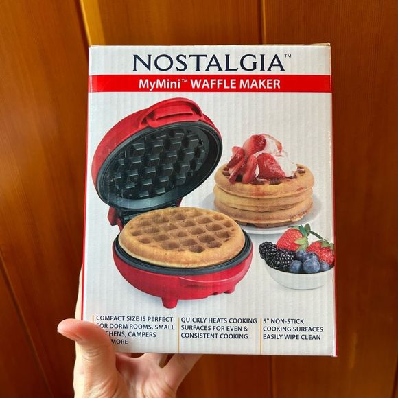 Nostalgia Kitchen Nwt Nostalgia Mymini Personal Electric Waffle